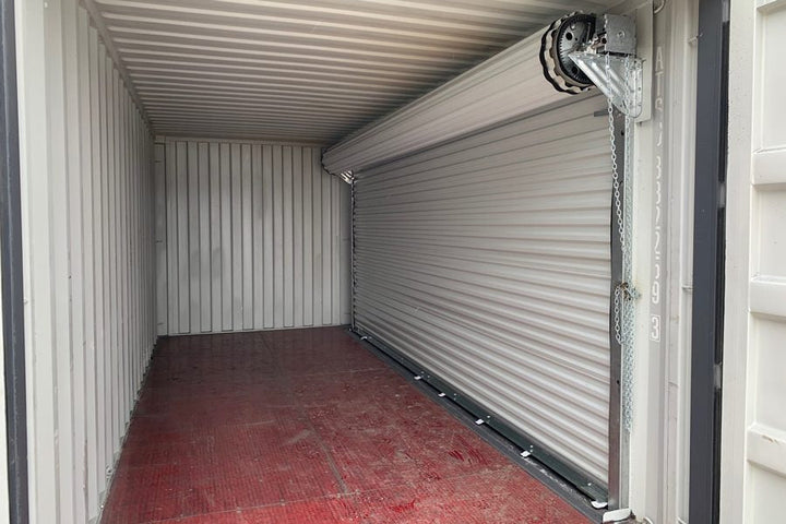 Container da 20 piedi con 16 porte avvolgibili